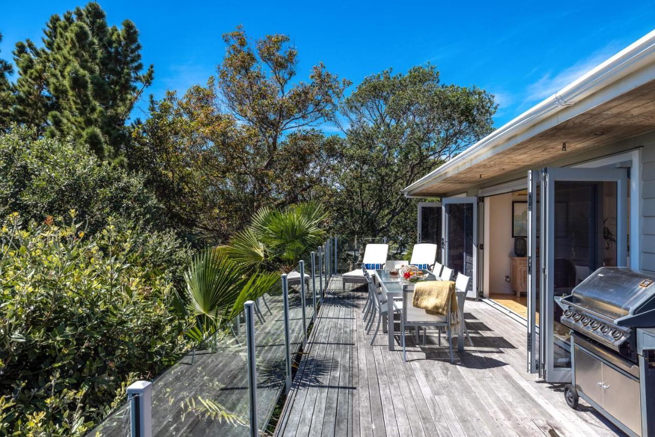 Tawa Cottage - Coast & Country Oneroa Esterno foto