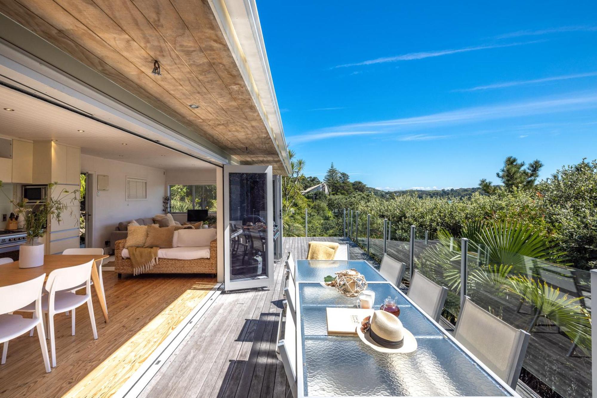 Tawa Cottage - Coast & Country Oneroa Esterno foto