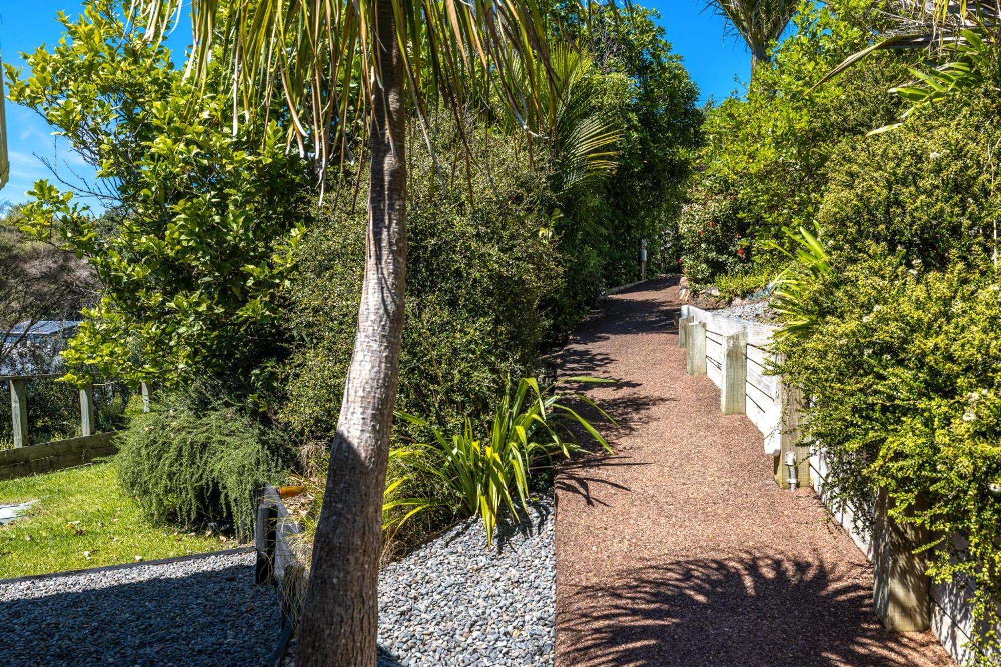 Tawa Cottage - Coast & Country Oneroa Esterno foto
